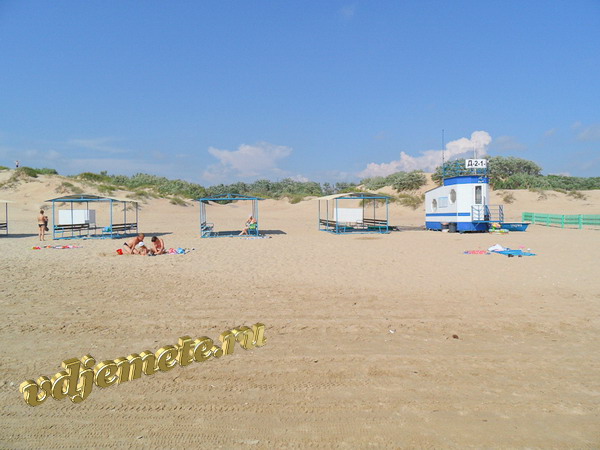 Джемете пансионат &quot;Солнечный&quot; Пляж пансионата &quot;Солнечный&quot; 16 июня 2011 год.